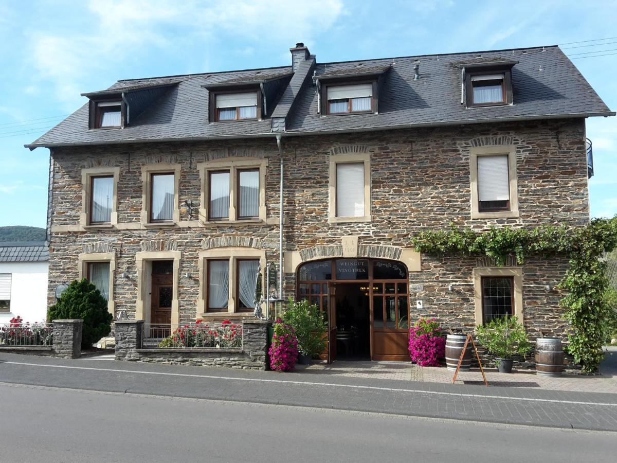 Weingut Licht-Stadtfeld Brauneberg Ngoại thất bức ảnh
